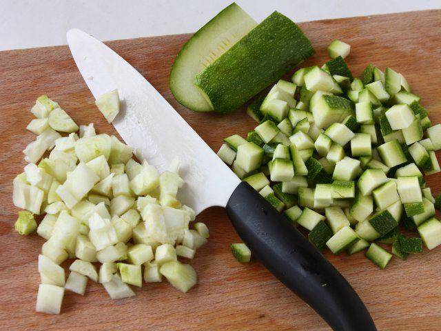 Ricetta Insalata tiepida di pollo, cereali e mandorle - Step 2