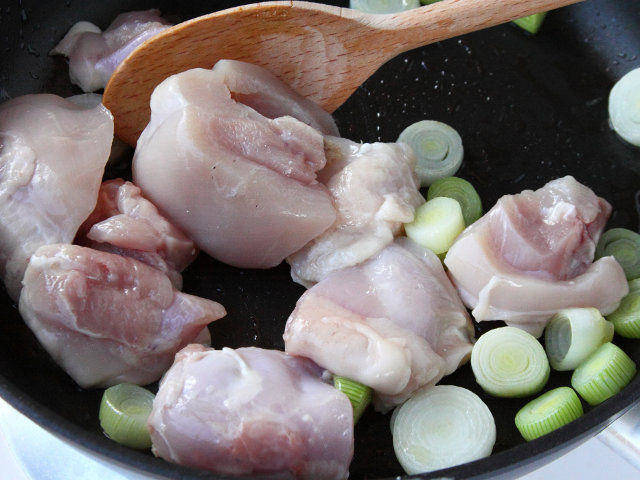 Ricetta Cous cous con pollo e verdure - Step 1