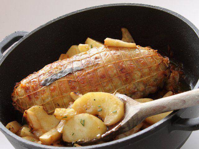 Ricetta Arrosto di pollo con mele e sedano rapa - Step 3