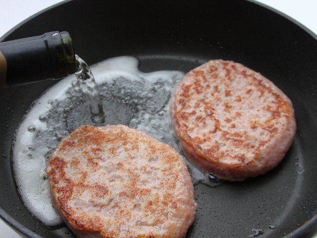 Ricetta Hamburger alla boscaiola - Step 3