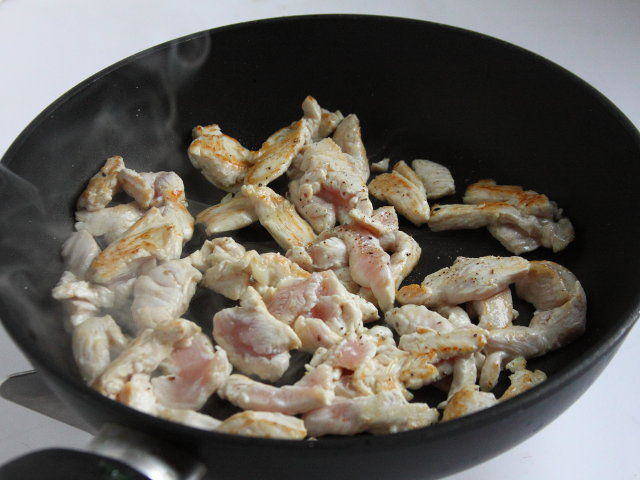 Ricetta Cannelloni con pollo, erbette e spinaci - Step 2