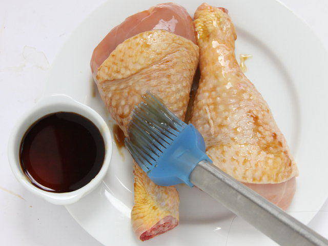 Ricetta Fusi di pollo al pepe verde - Step 1