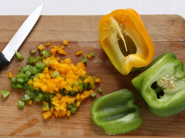 Ricetta Salsicce con salsa cruda estiva - Step 1