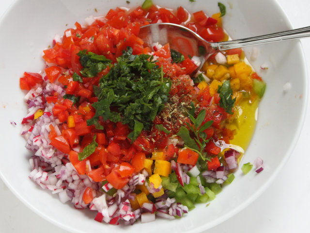 Ricetta Salsicce con salsa cruda estiva - Step 3