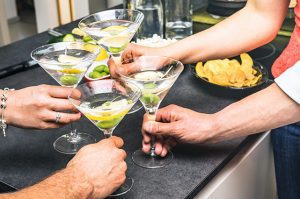 Aperitivo a casa: ecco cosa proporre ai tuoi ospiti