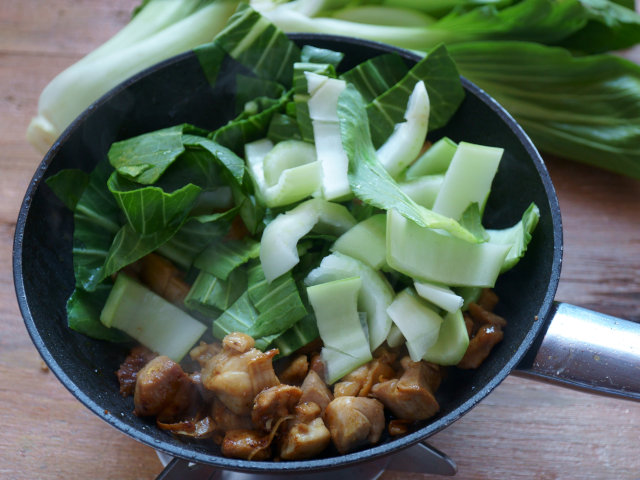 Ricetta Noodles con pollo e Bok Choy - Step 4