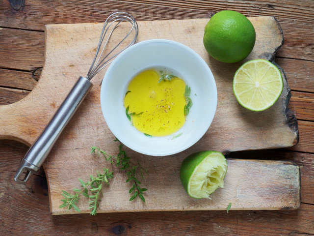 Ricetta Burger al lime, santoreggia e pomodorini - Step 1