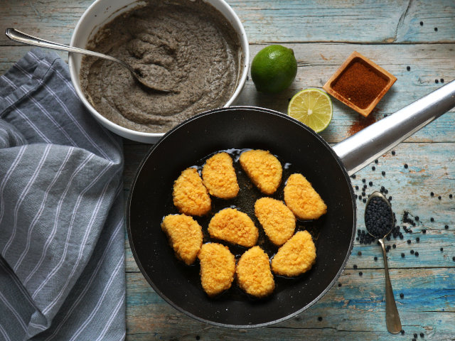 Ricetta Bocconcini di pollo con hummus di lenticchie nere - Step 3