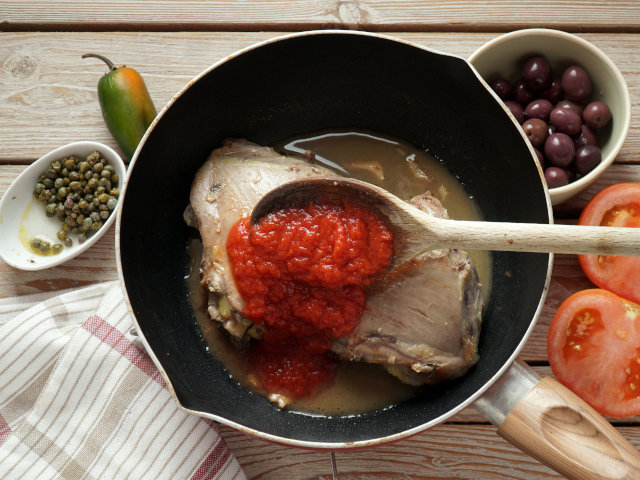 Ricetta Pollo alla puttanesca - Step 2