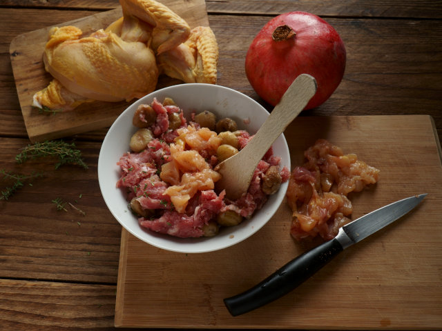 Ricetta Petto di pollo farcito con salsa al melograno - Step 2