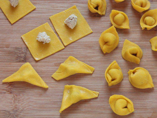 Ricetta Tortellini in brodo di gallina - Step 4