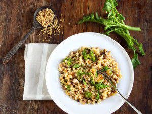 Fregola con friarielli e ragù di pollo