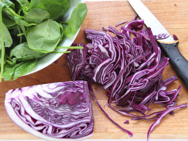 Ricetta Insalata di tacchino, spinaci e gorgonzola - Step 3