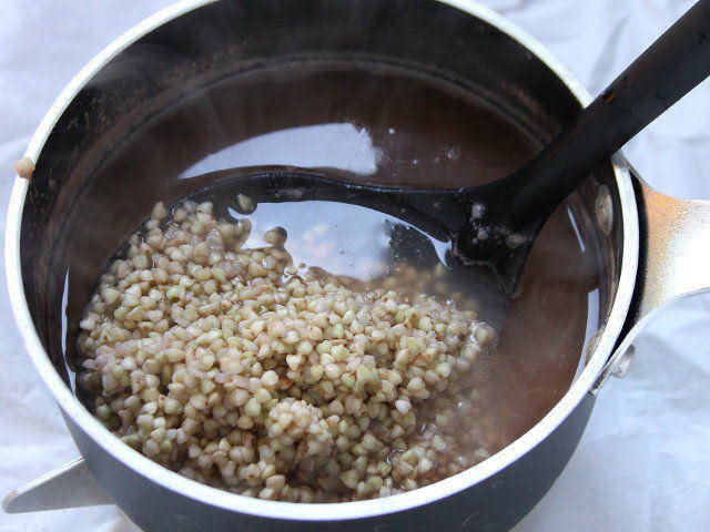 Ricetta Insalata con pollo, fave e grano saraceno - Step 2