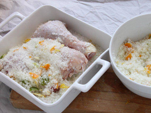 Ricetta Cosce di pollo con sale di Cervia e agrumi - Step 4