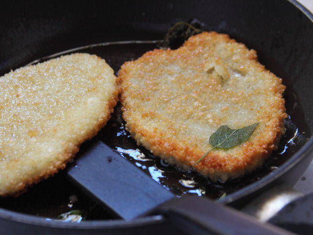 Ricetta Baguette con cotoletta, avocado e pomodorini - Step 3