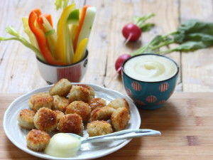 Crocchette con salsa Skordalia e Pinzimonio