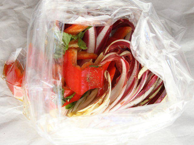 Ricetta Polpette di pollo al radicchio e peperoni - Step 3