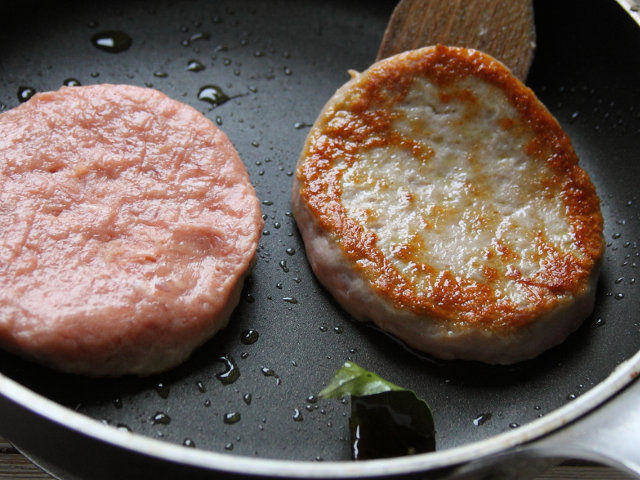 Ricetta Hamburger di pollo con cime di rapa - Step 3